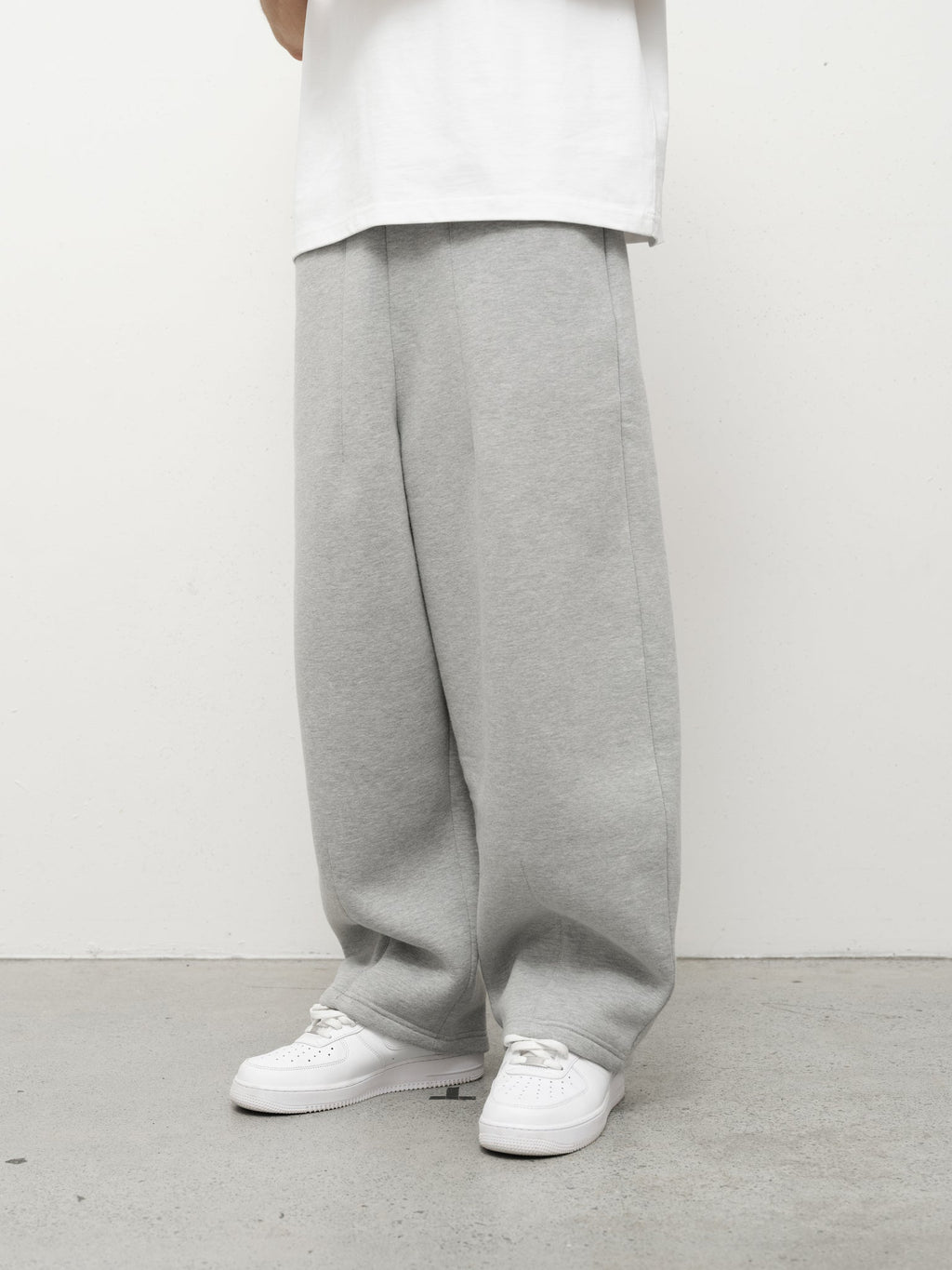 COZY STRAIGHT LEG SWEATS - GREY
