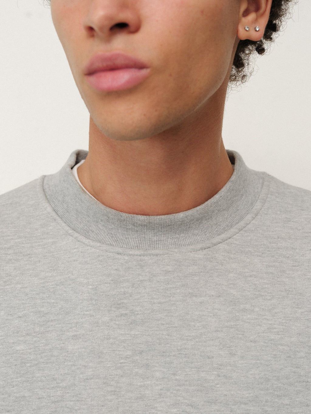 COZY SWEATER - GREY