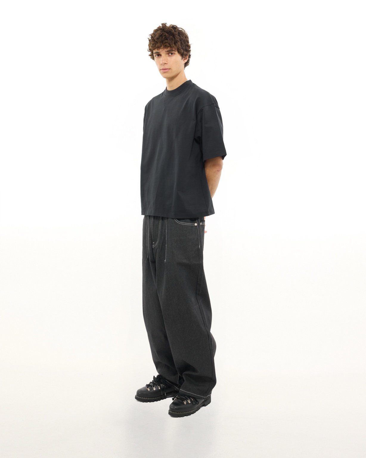 SIGNATURE BLANK T-SHIRT - BLACK