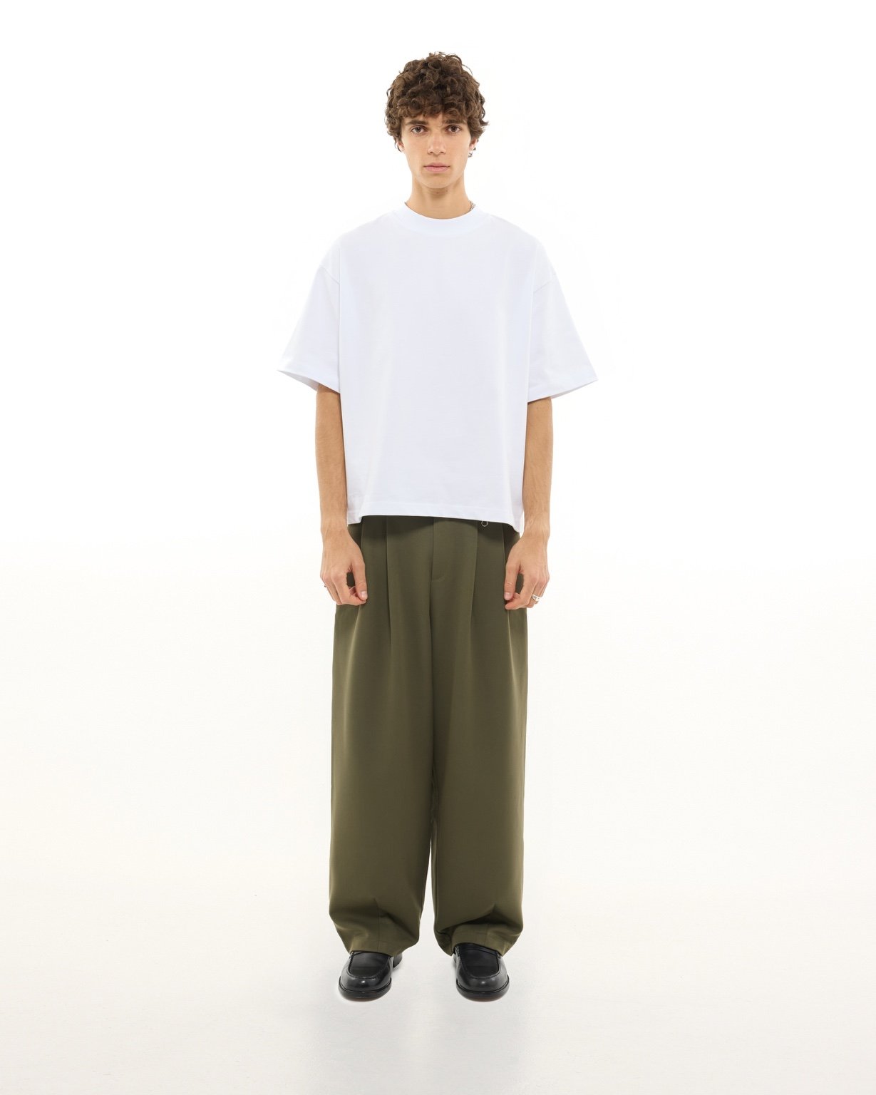 PLEATED PANT - OLIVE