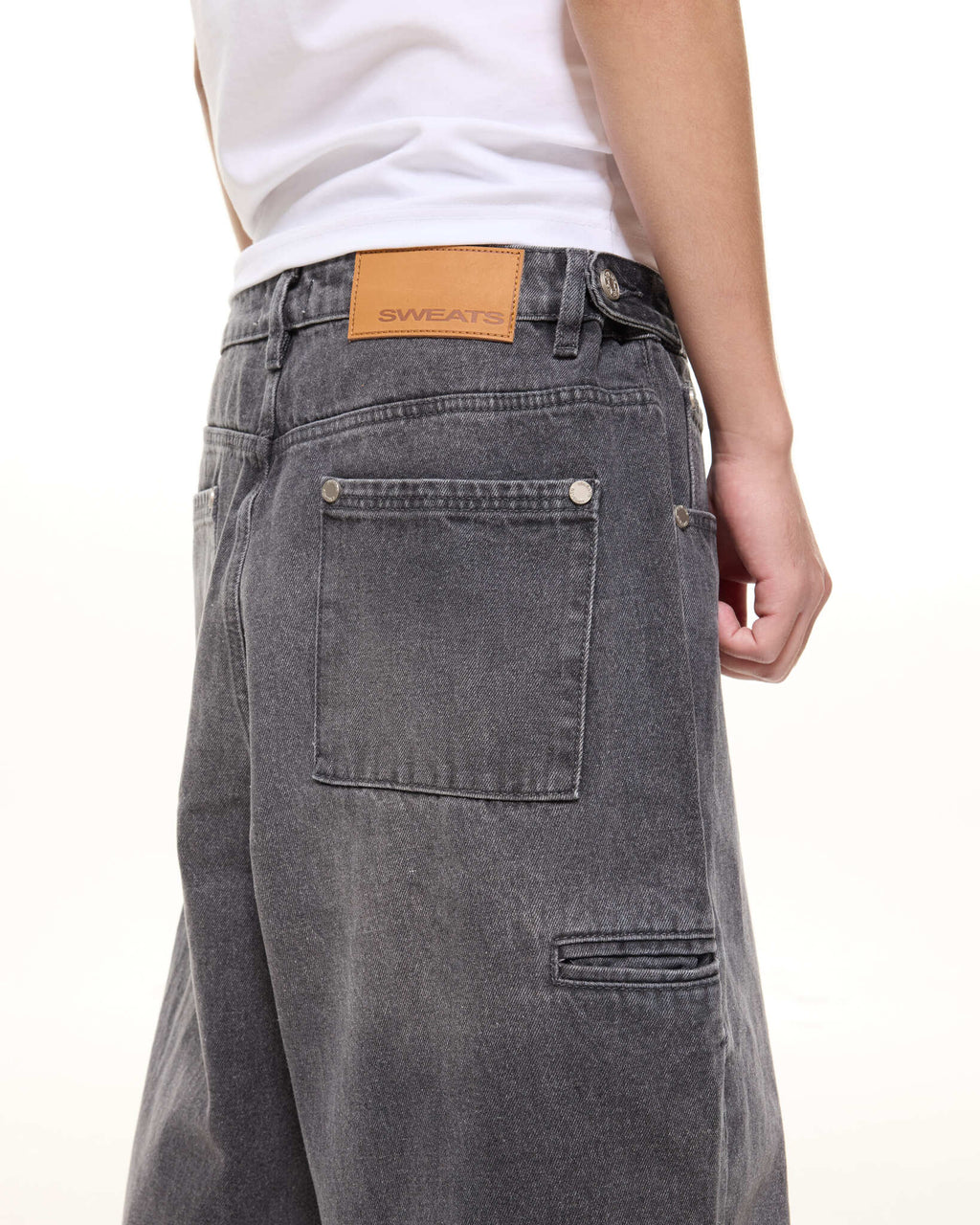 DENIM BAGGY JEANS - WASHED BLACK
