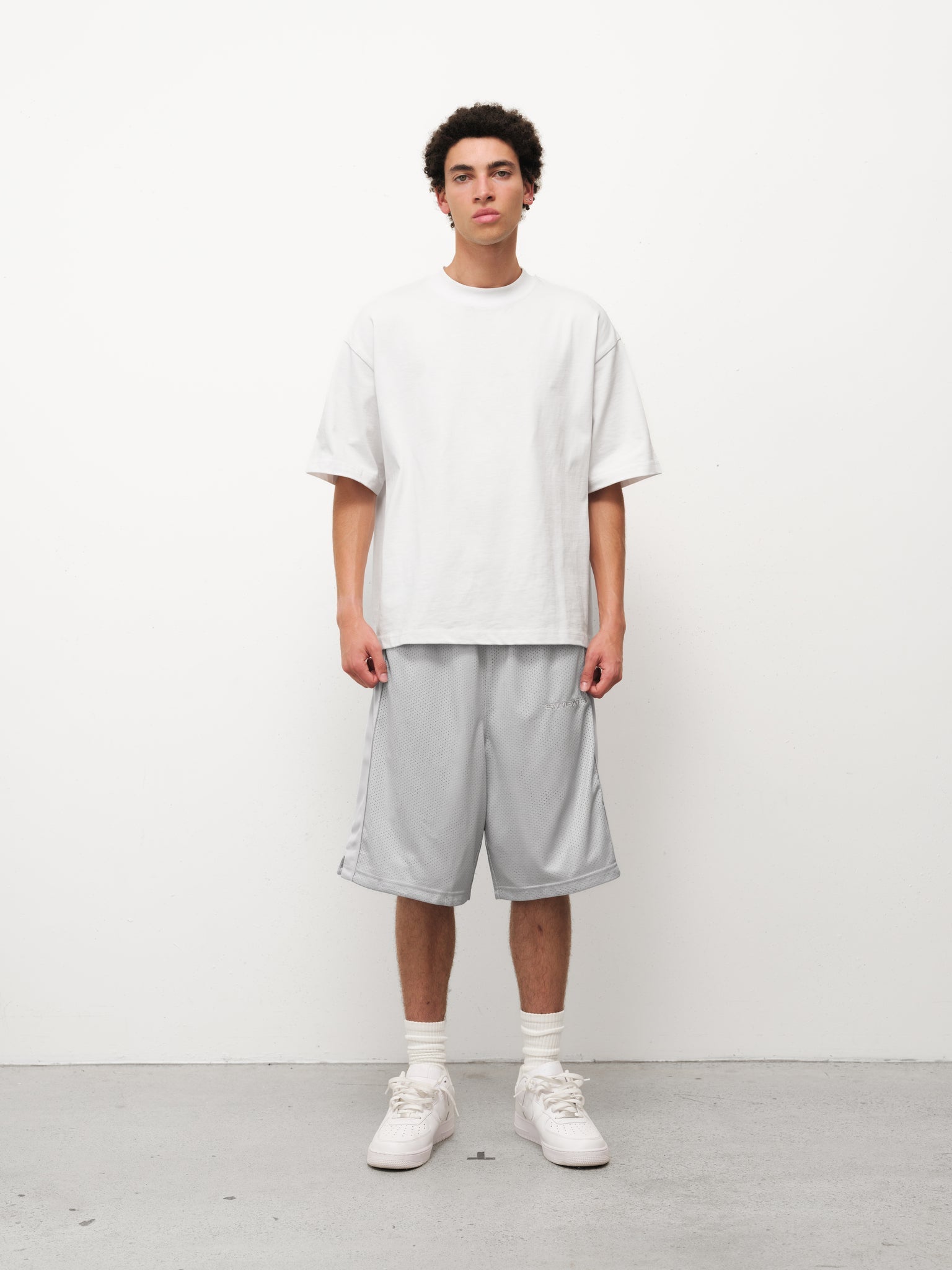 MESH SHORT - GREY