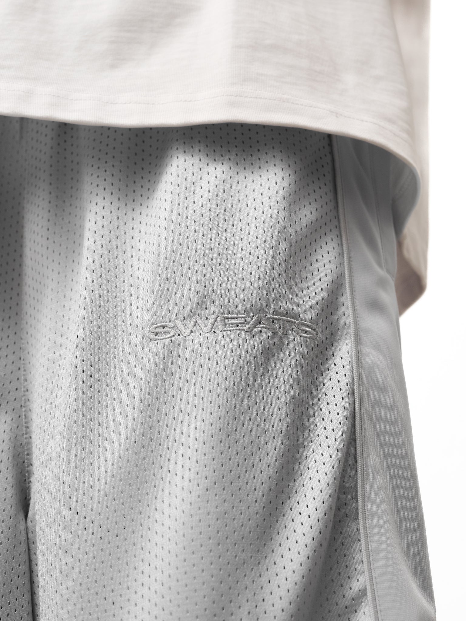 MESH SHORT - GREY