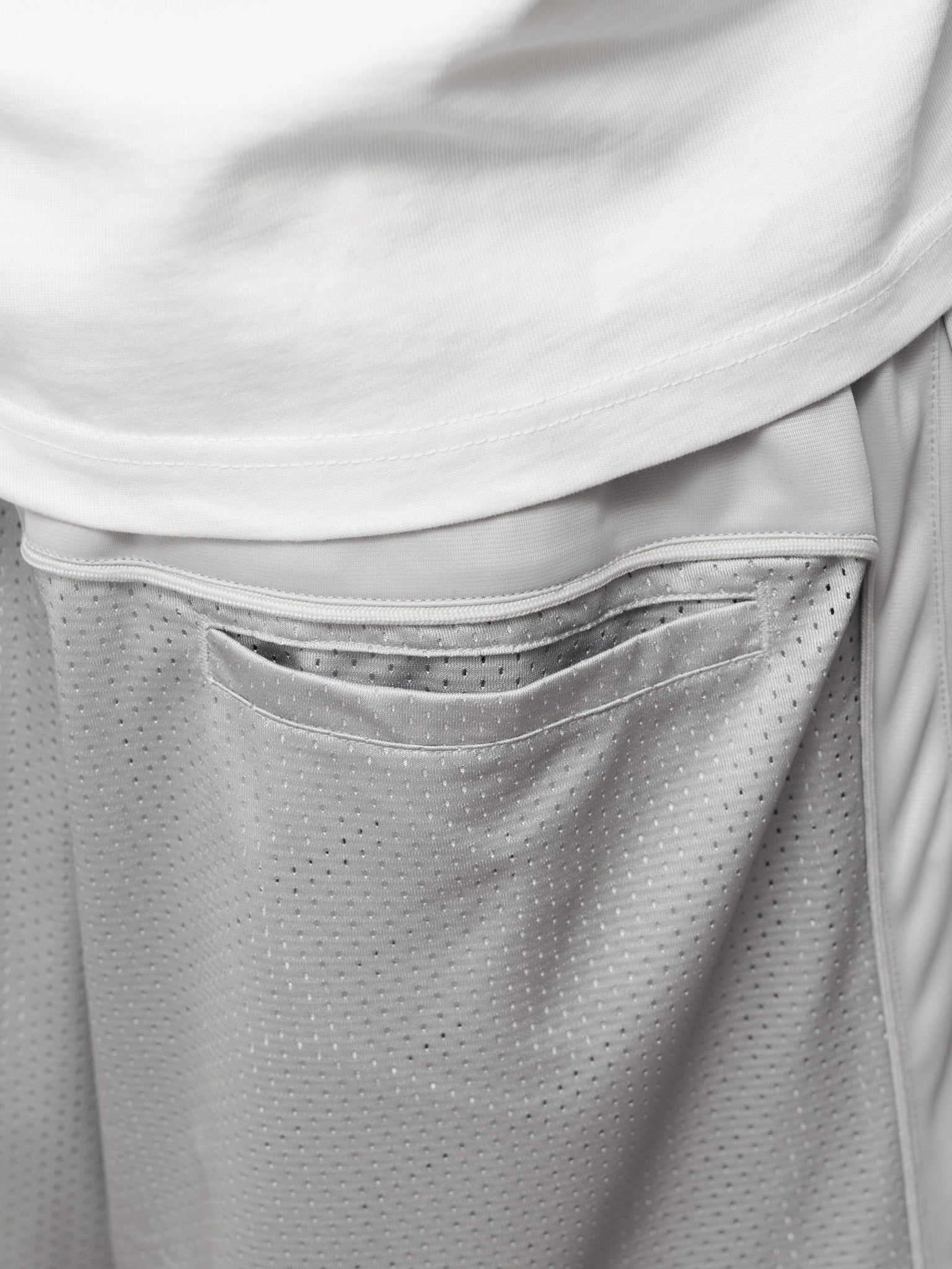 MESH SHORT - GREY