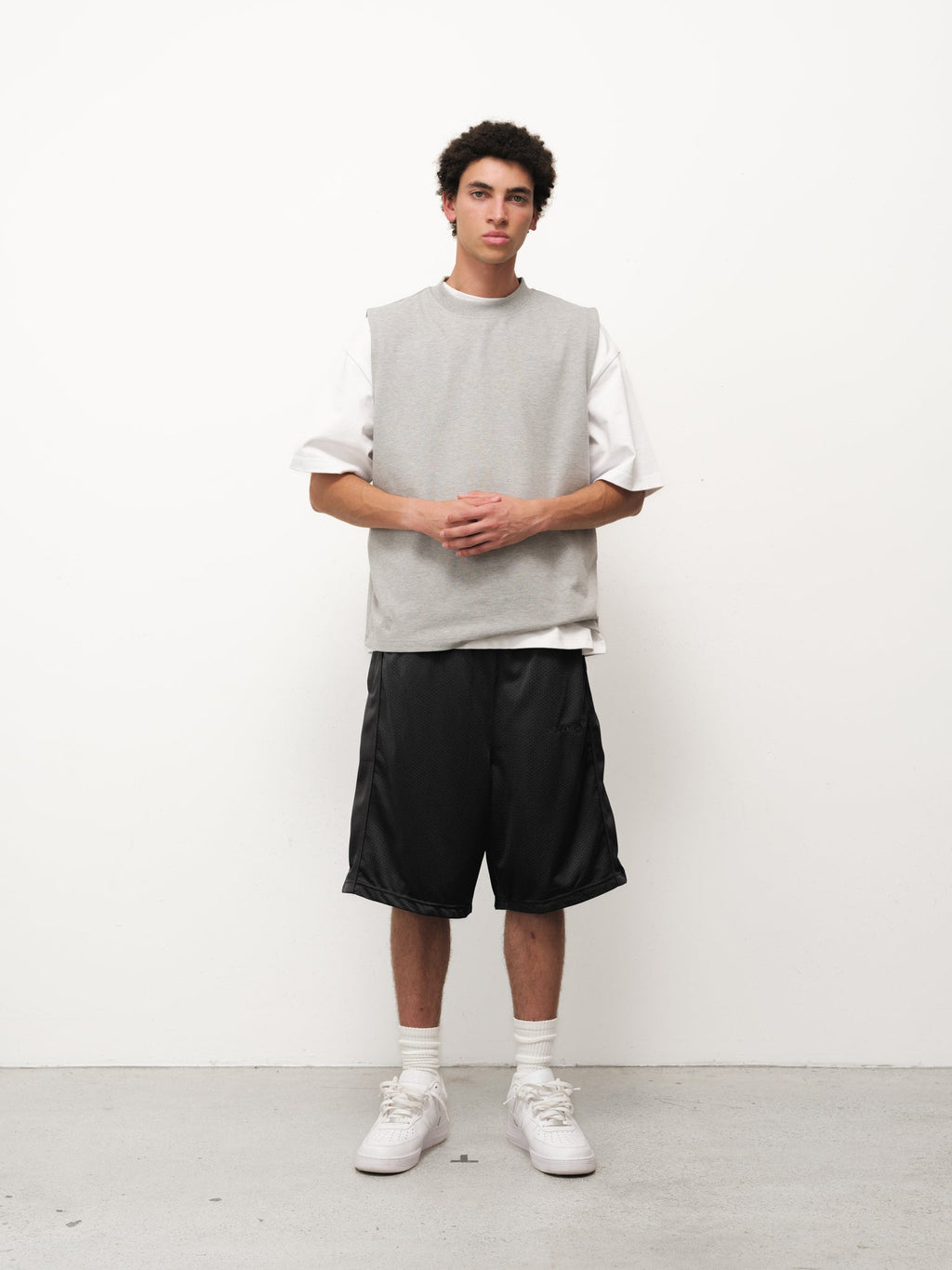 MESH SHORT - BLACK