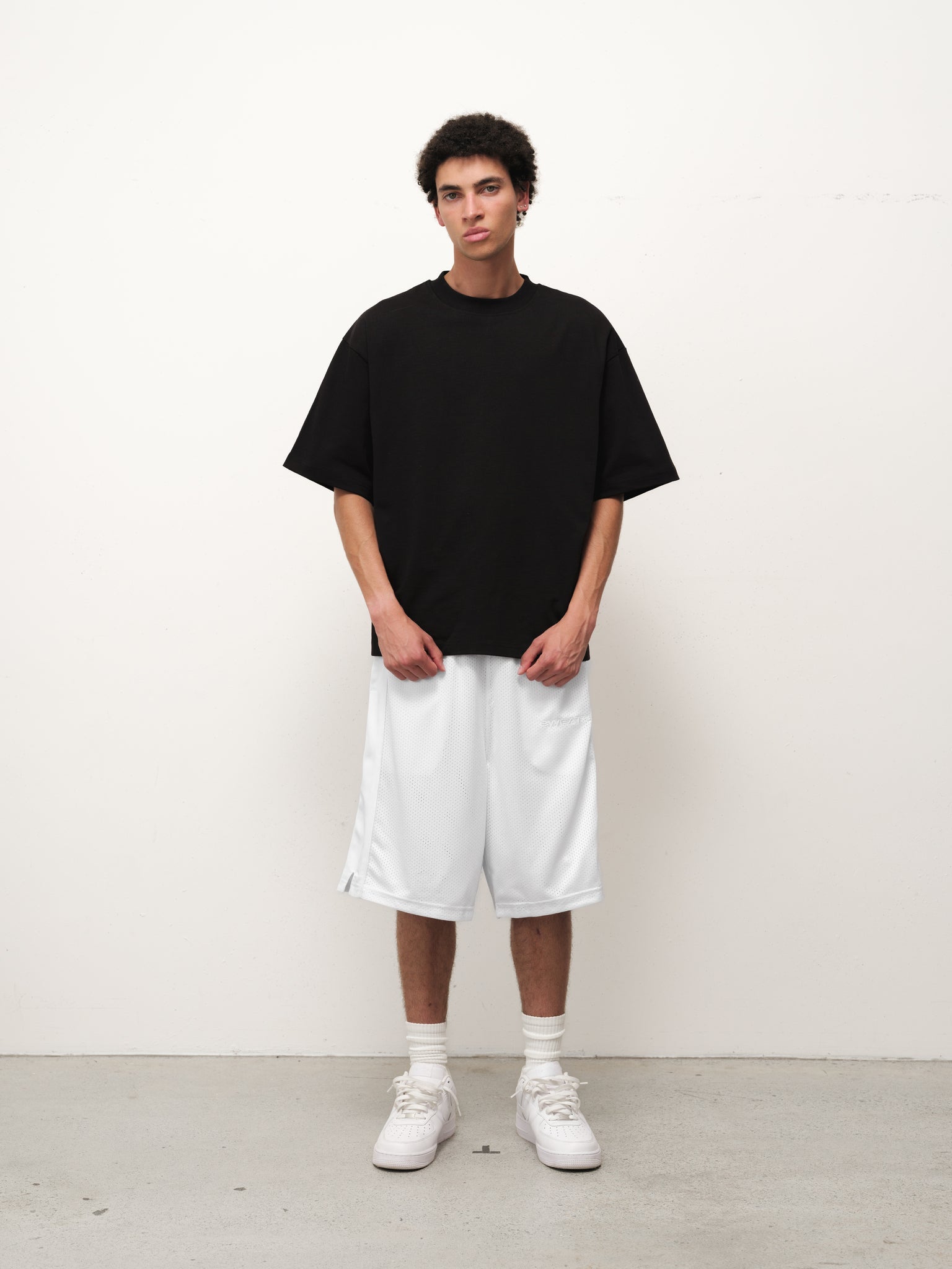 MESH SHORT - WHITE